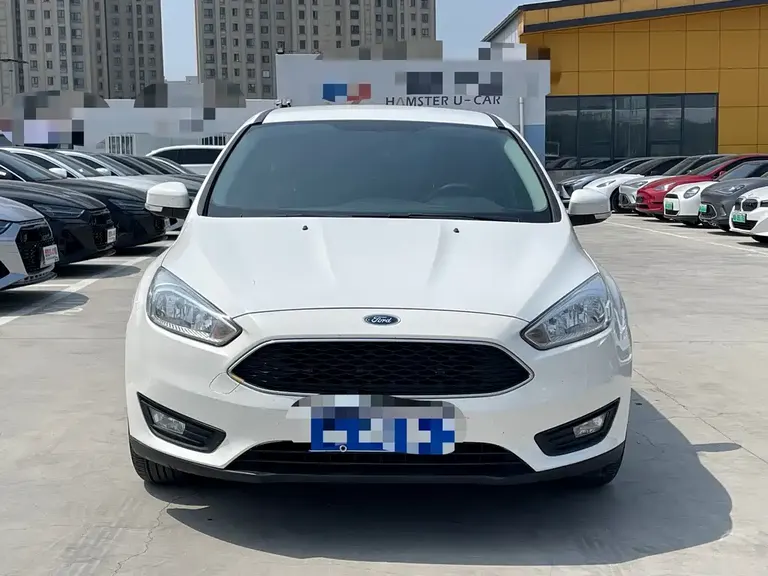 Ford Focus Hatchback 1.6 L Auto Comfort