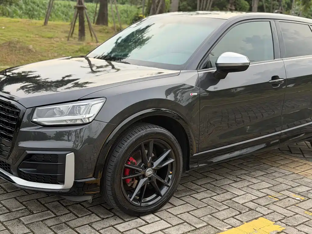 Audi Q2 L 35 TFSI Launch Exclusive CN-VI