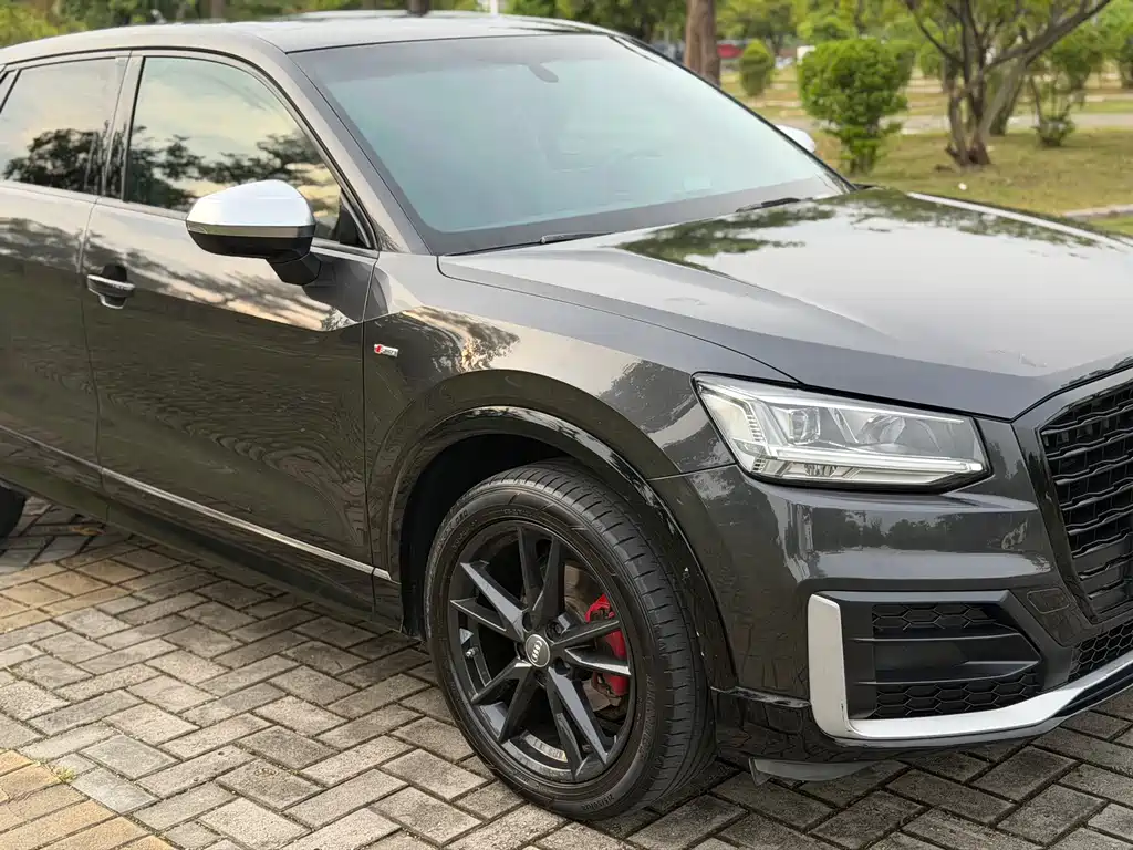 Audi Q2 L 35 TFSI Launch Exclusive CN-VI