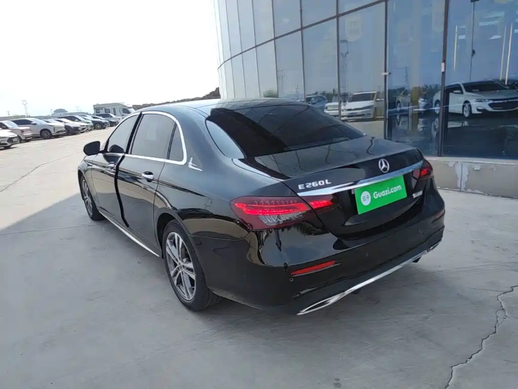 Mercedes-Benz E-Class Facelift E 260 L Sport