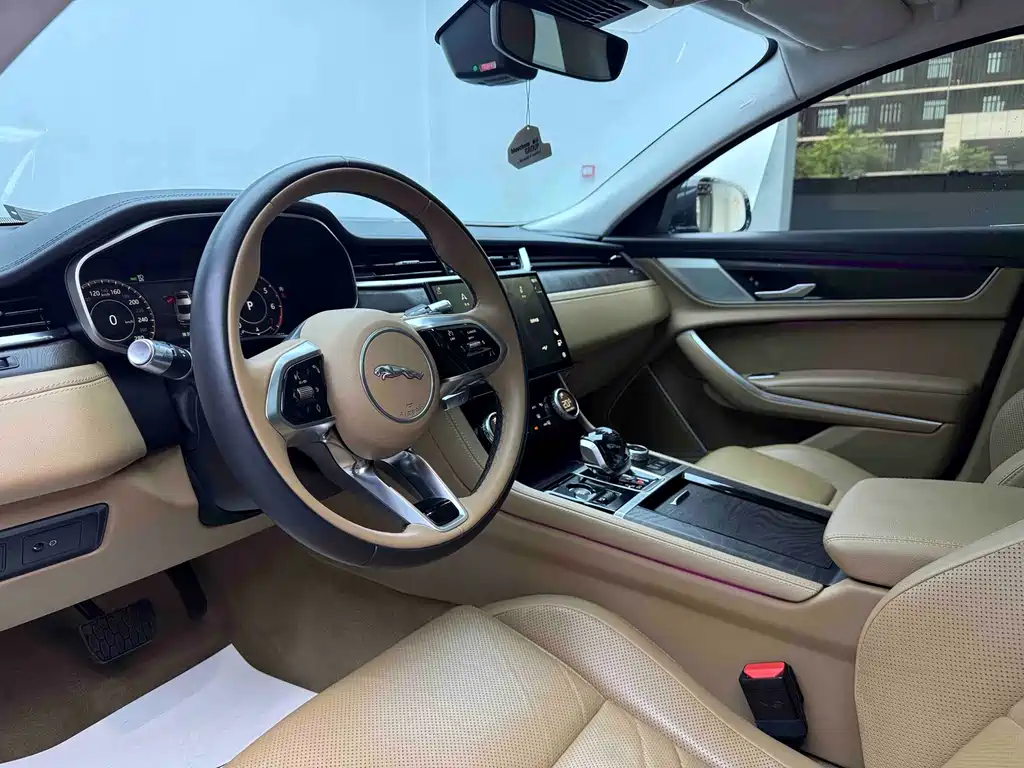 Jaguar XFL XFL 2.0 T P250 2 WD Premium Luxury