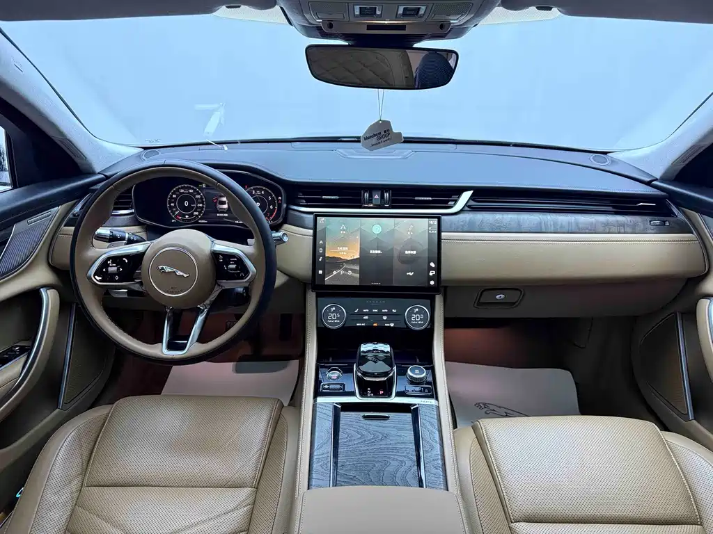 Jaguar XFL XFL 2.0 T P250 2 WD Premium Luxury