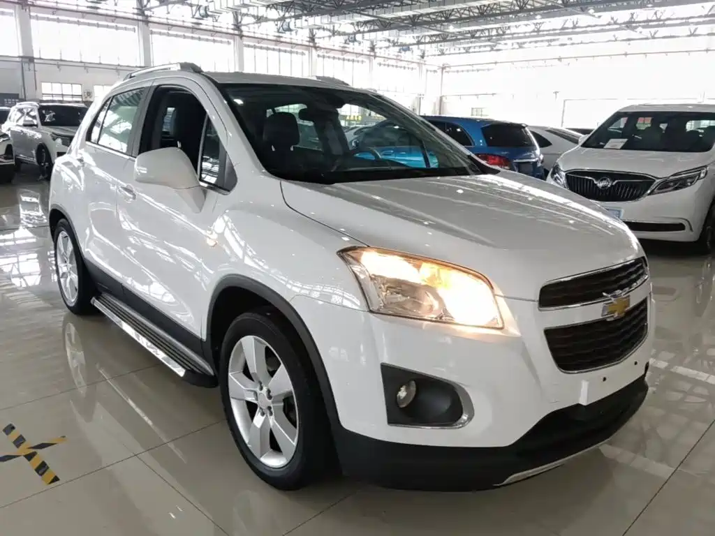 Tracker 1.4 T Auto 2 WD Luxury