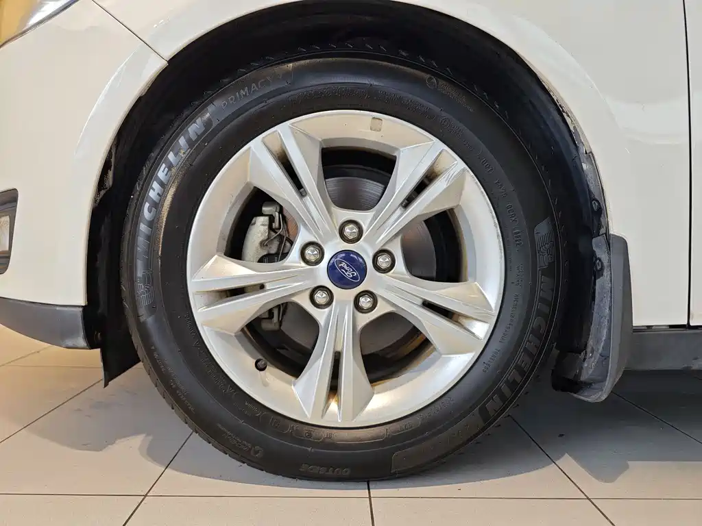 Focus Hatchback 1.6 L Auto Comfort