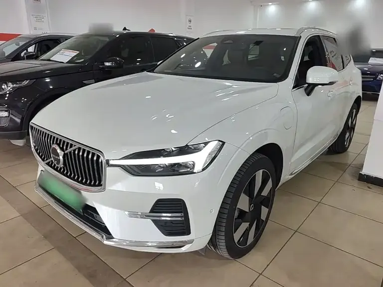 Volvo XC60 PHEV T8 PHEV Long Range 4 WD Smart Vision Luxury