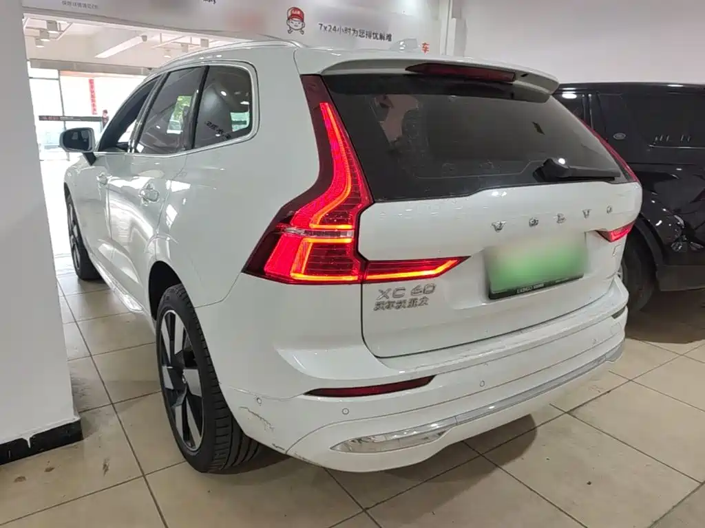 Volvo XC60 PHEV T8 PHEV Long Range 4 WD Smart Vision Luxury