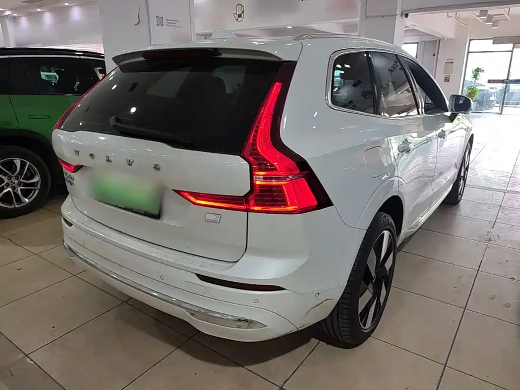 Volvo XC60 PHEV T8 PHEV Long Range 4 WD Smart Vision Luxury