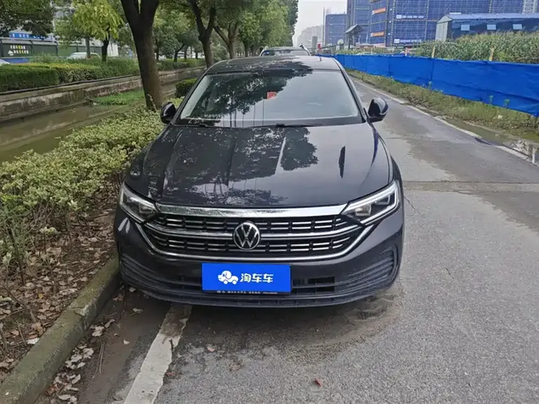 Volkswagen Sagitar 300 TSI DSG Fly Over