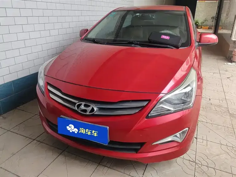 Hyundai Accent 1.4 L Manual Intelligent GLS