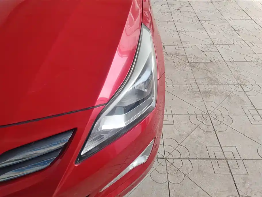 Accent 1.4 L Manual Intelligent GLS