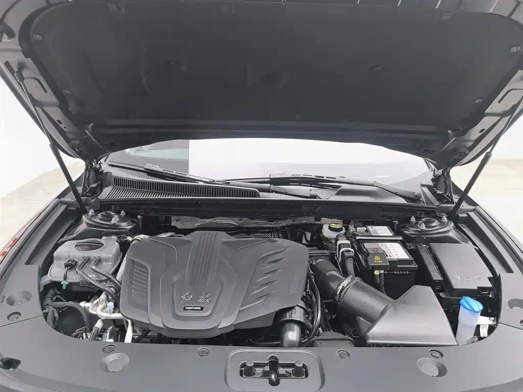 Hongqi H5 1.5 T DCT Flagship Charm