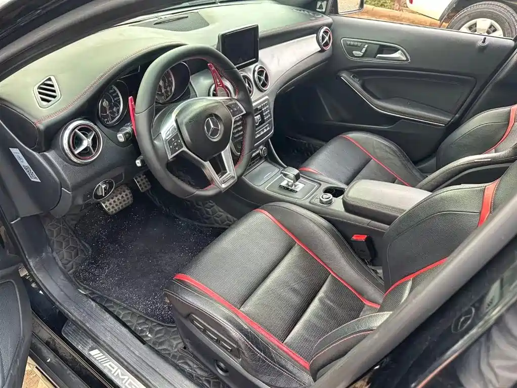 Mercedes-Benz GLA AMG AMG GLA 45 4 MATIC