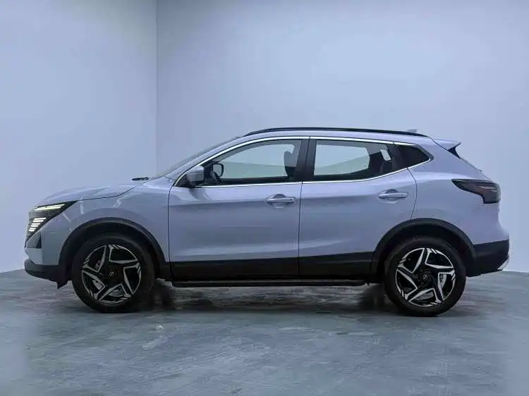 Qashqai Honor 2.0 L CVT XV+ Leading