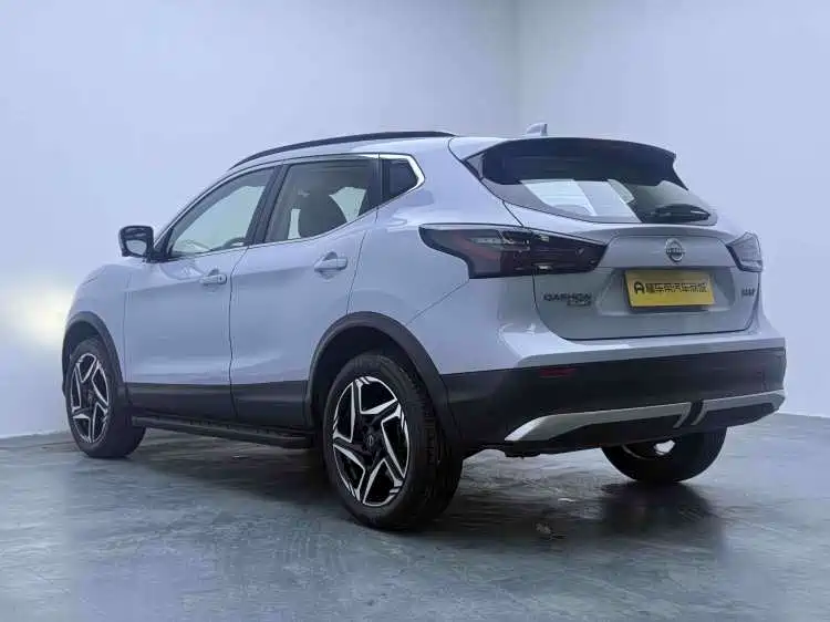 Qashqai Honor 2.0 L CVT XV+ Leading
