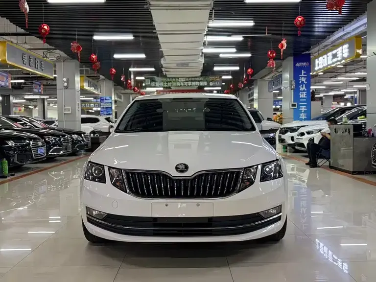 Skoda Octavia 明锐 2022款 1.5 L 自动舒享版