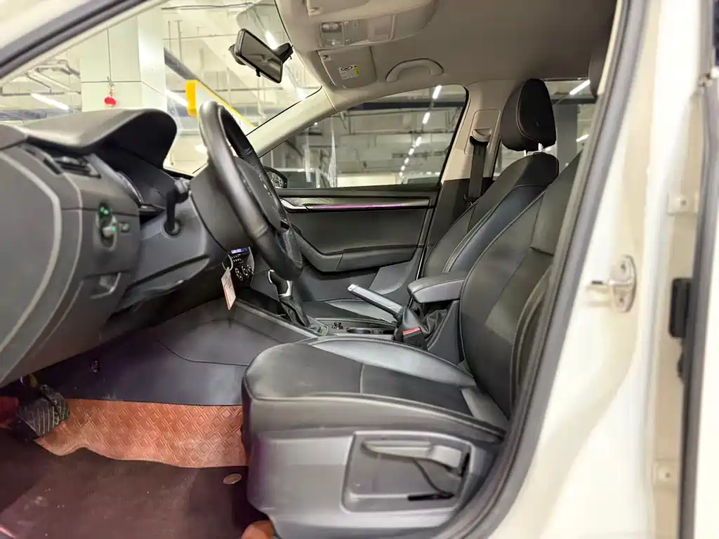 Octavia 明锐 2022款 1.5 L 自动舒享版