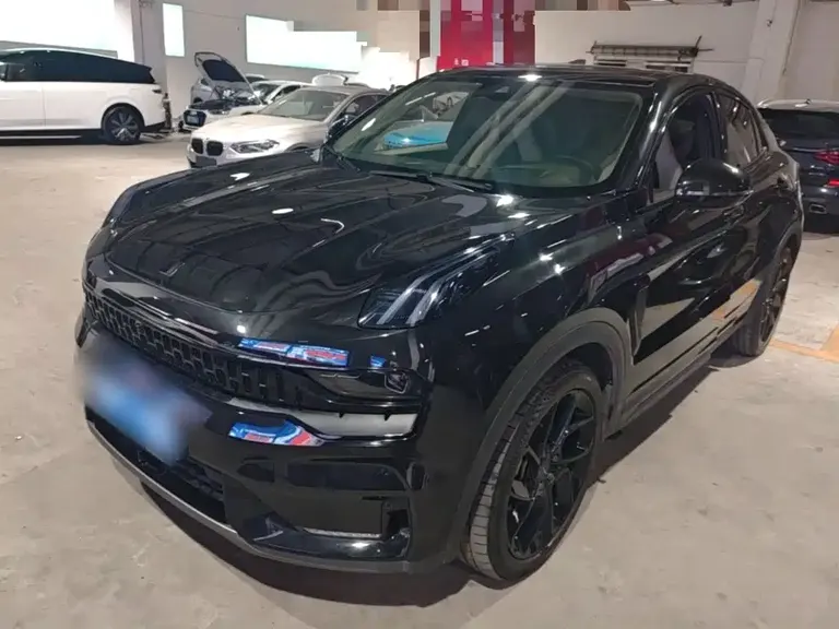 Lynk & Co 05 2.0 TD 2 WD Shine Halo