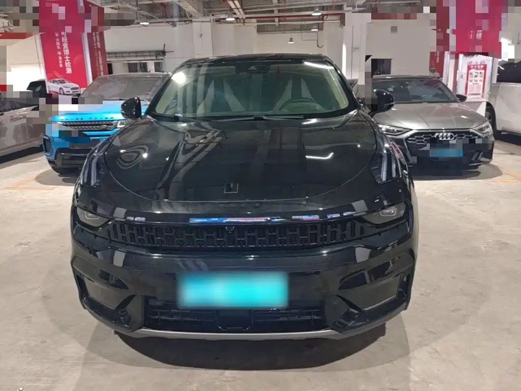 Lynk & Co 05 2.0 TD 2 WD Shine Halo
