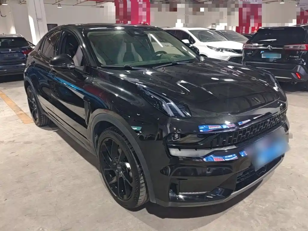 Lynk & Co 05 2.0 TD 2 WD Shine Halo