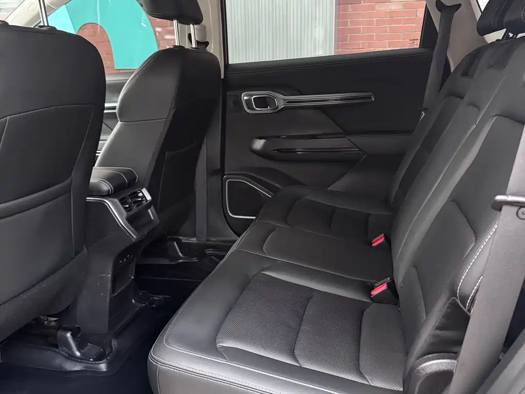 Haoyue 1.8 TD DCT Luxury 5-seat