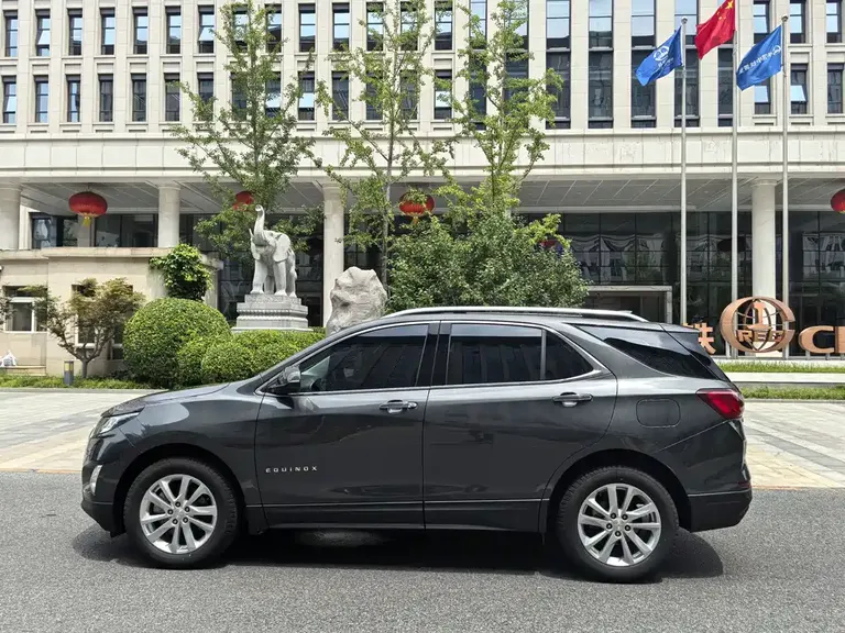 Chevrolet Equinox 探界者 2018款 RS 550 T 自动四驱捍界版