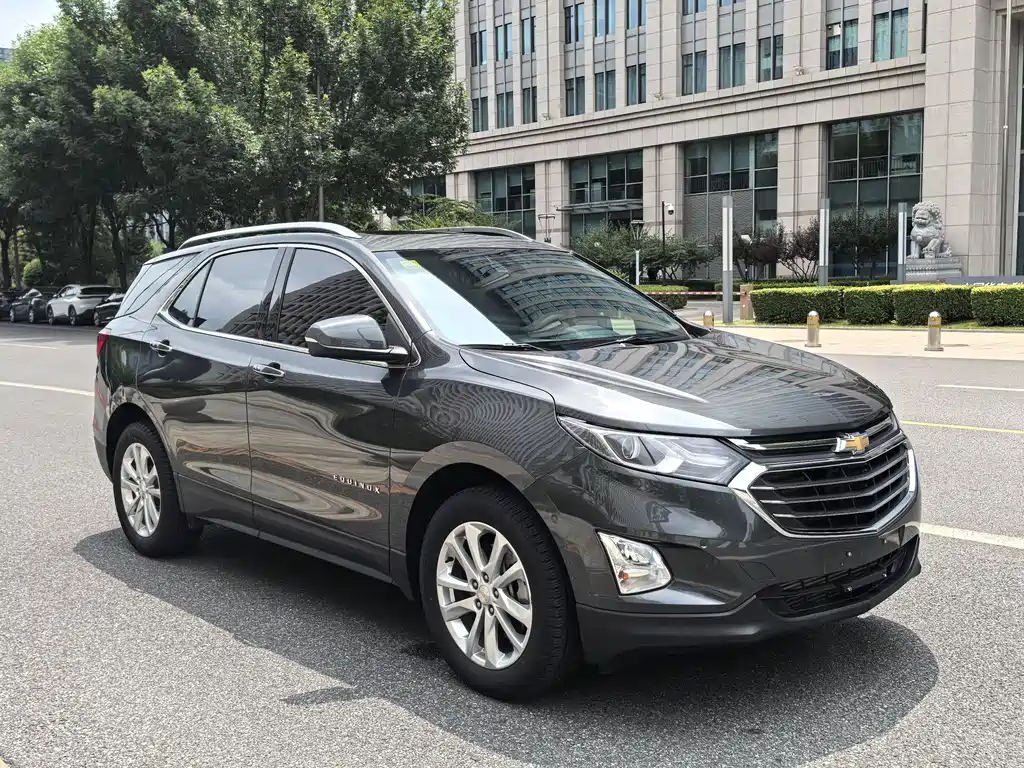 Equinox 探界者 2018款 RS 550 T 自动四驱捍界版