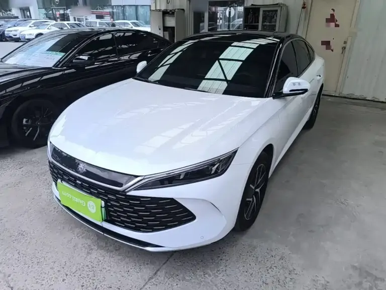 BYD Qin L DM-i 120 KM Leading
