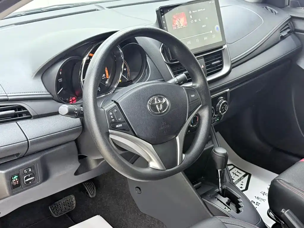 YARiS L Zhixuan Zhixuan X 1.5 L CVT Luxury PLUS
