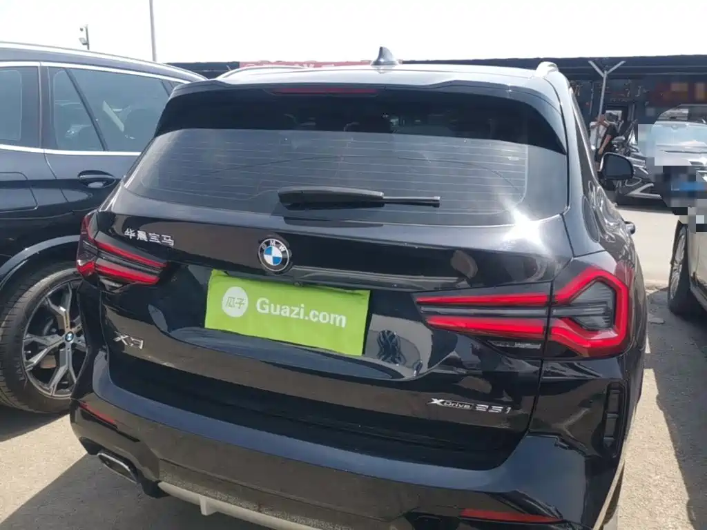 BMW X3 xDrive25 i M Sport Package