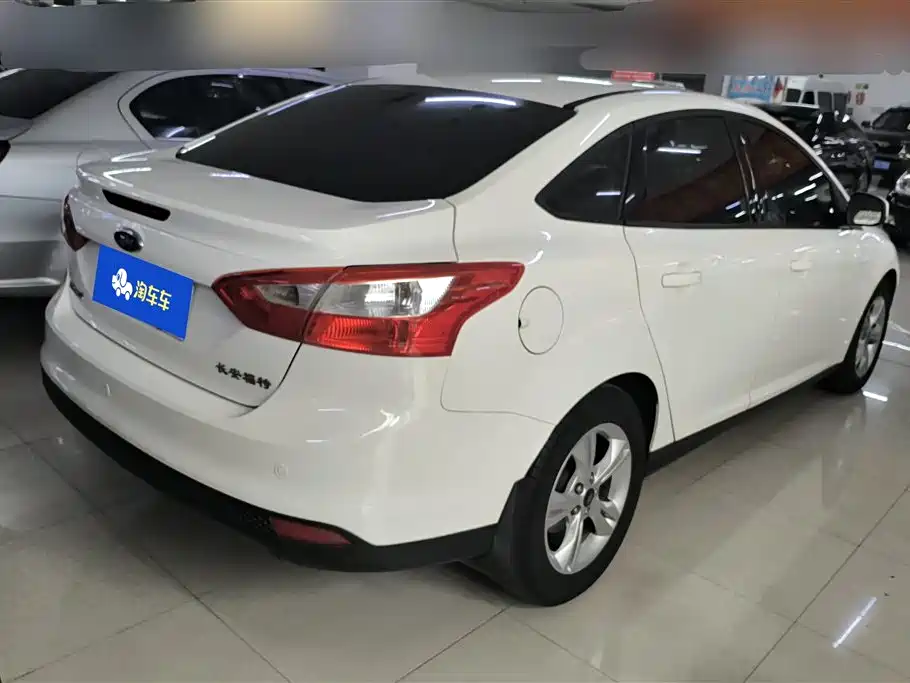 Focus Sedan 1.6 L Auto Style