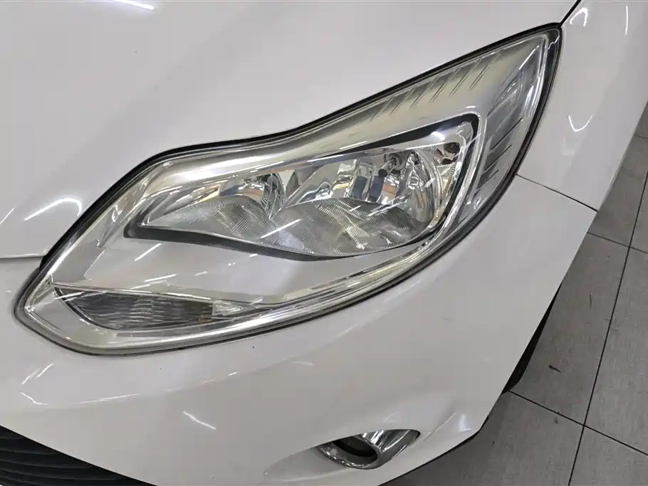Focus Sedan 1.6 L Auto Style
