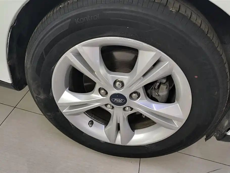 Focus Sedan 1.6 L Auto Style