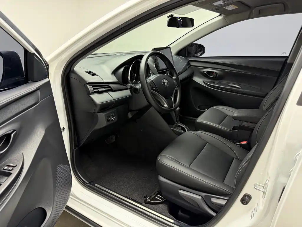 YARiS L Zhixuan Zhixuan X 1.5 L CVT Leading PLUS
