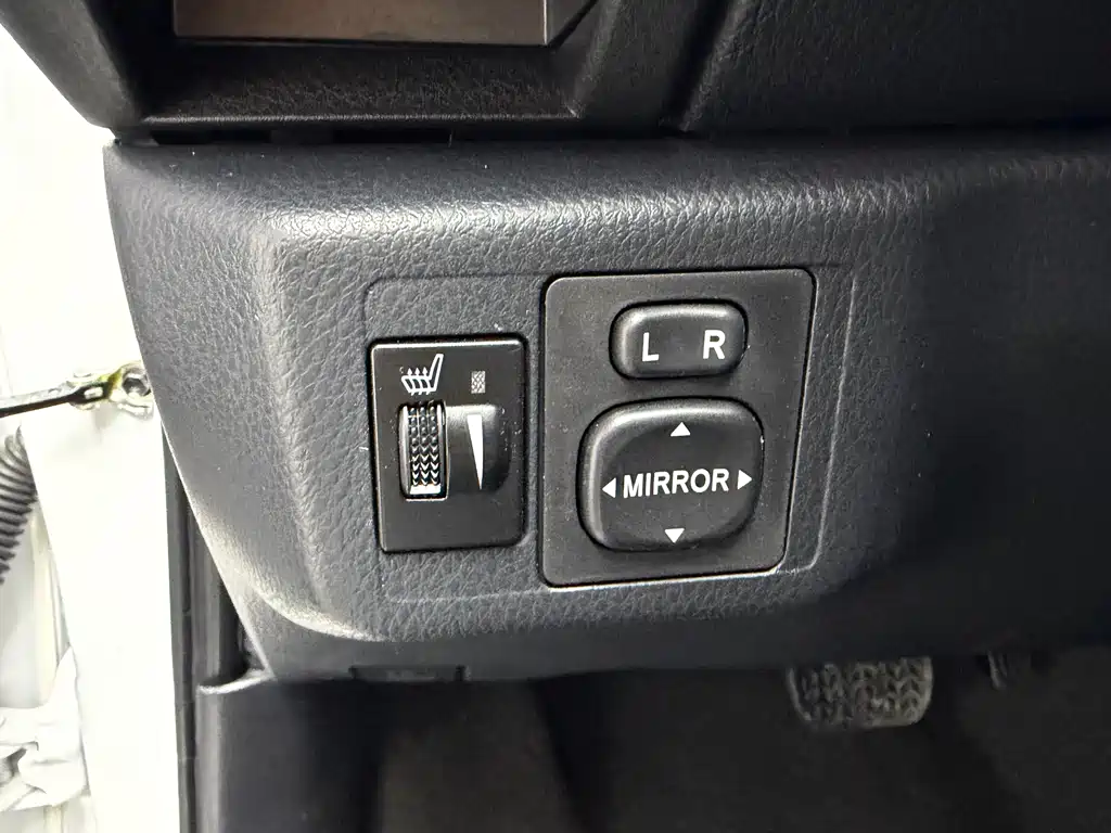YARiS L Zhixuan Zhixuan X 1.5 L CVT Leading PLUS