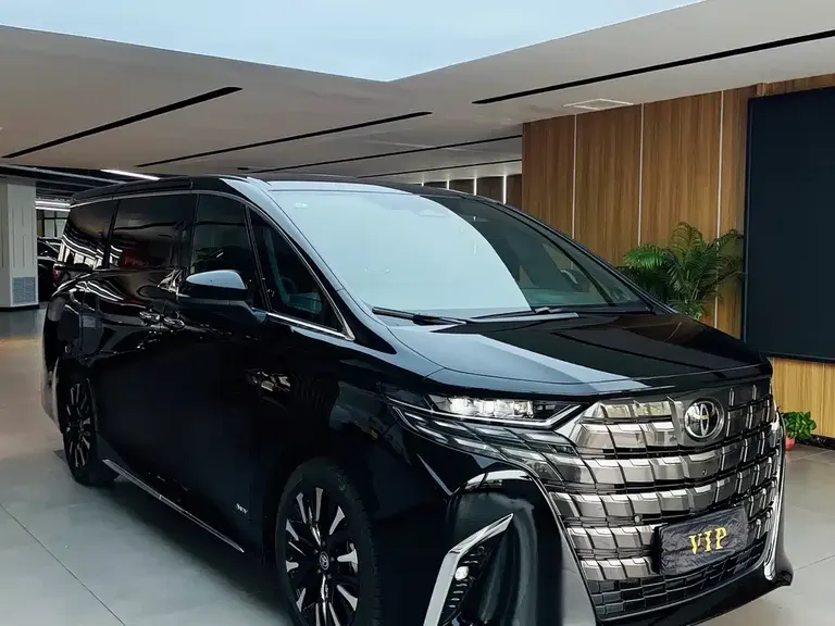 Toyota Vellfire Crown Dual Engine 2.5 L Supreme