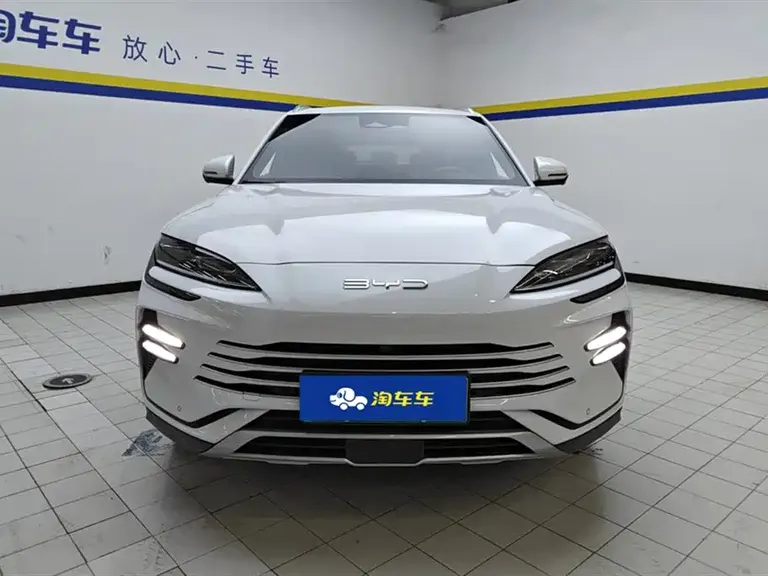 BYD Song PLUS NEV Champion DM-i 110 KM Flagship PLUS