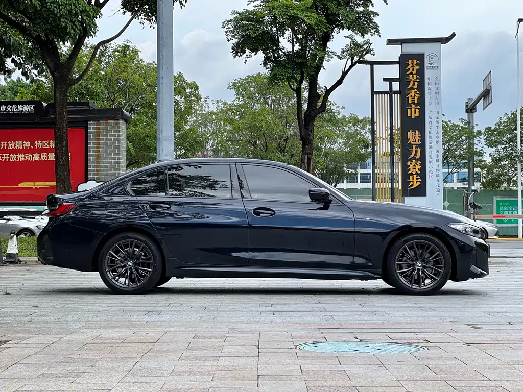 BMW 3 Series 325 Li M Sport Night Package