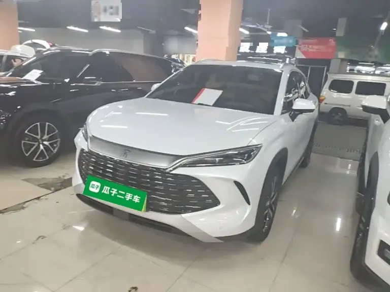 BYD Song L DM-i 112 km Transcend