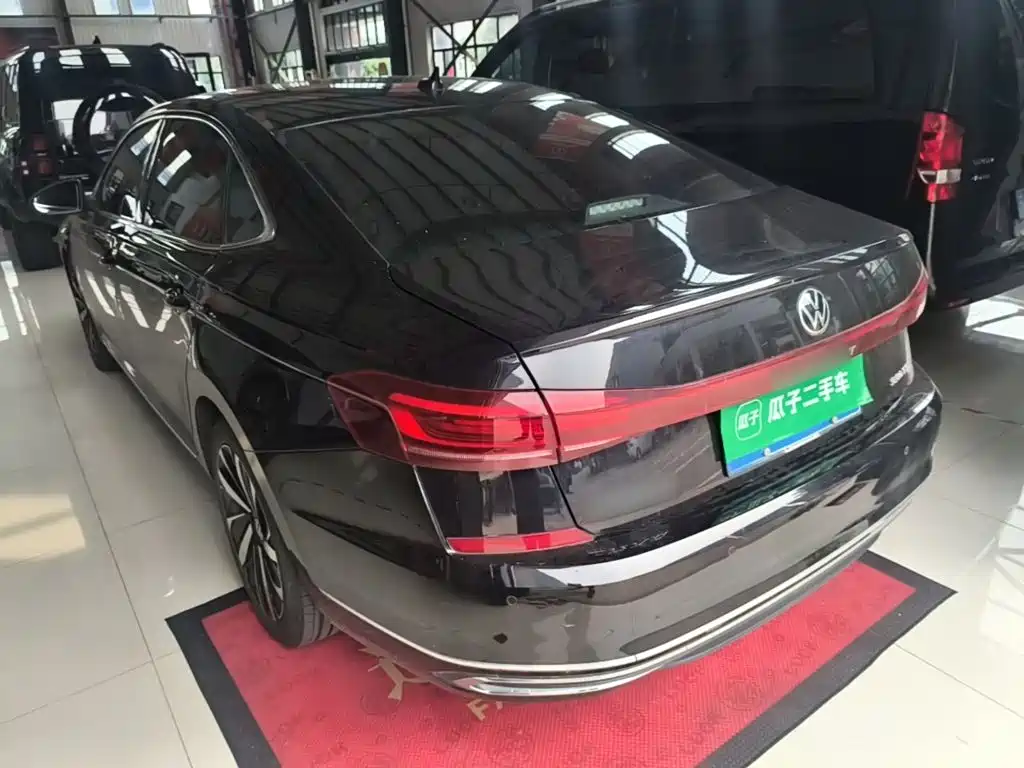 Passat 330 TSI Starry Sky Elite