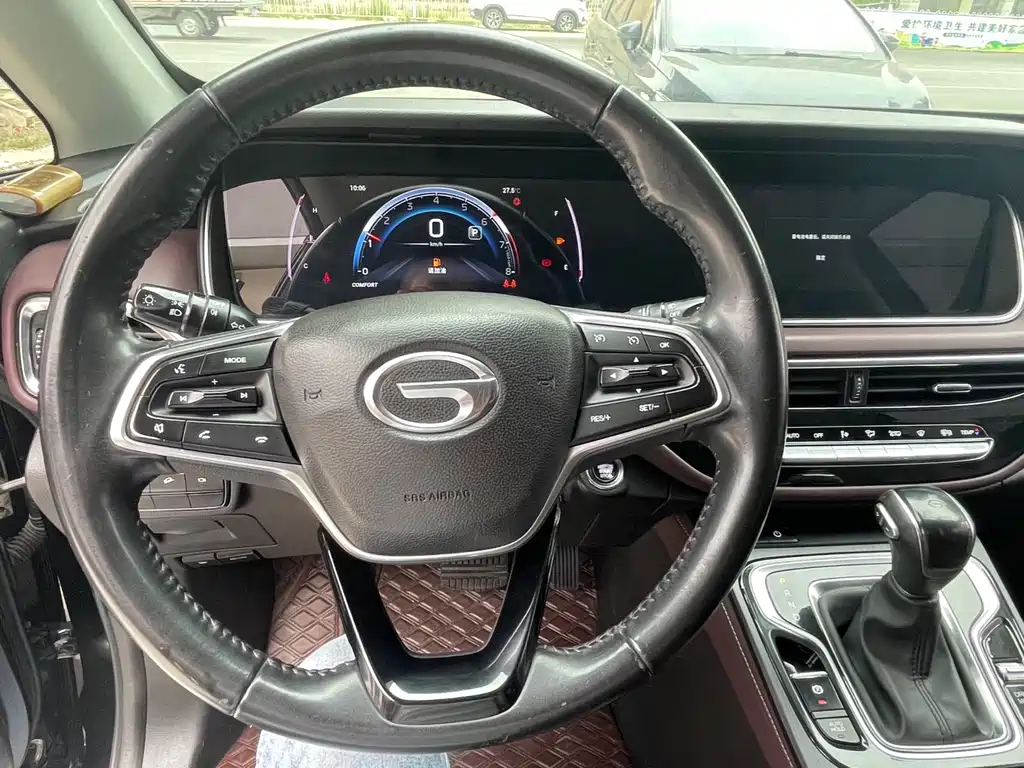 GAC Trumpchi M6 270 T DCT Luxury (7-seat)
