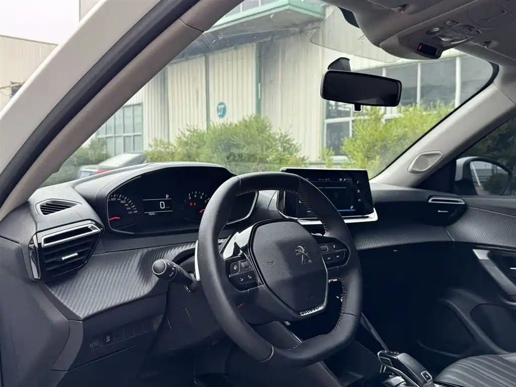 Peugeot 2008 2022 230 THP THE ONE
