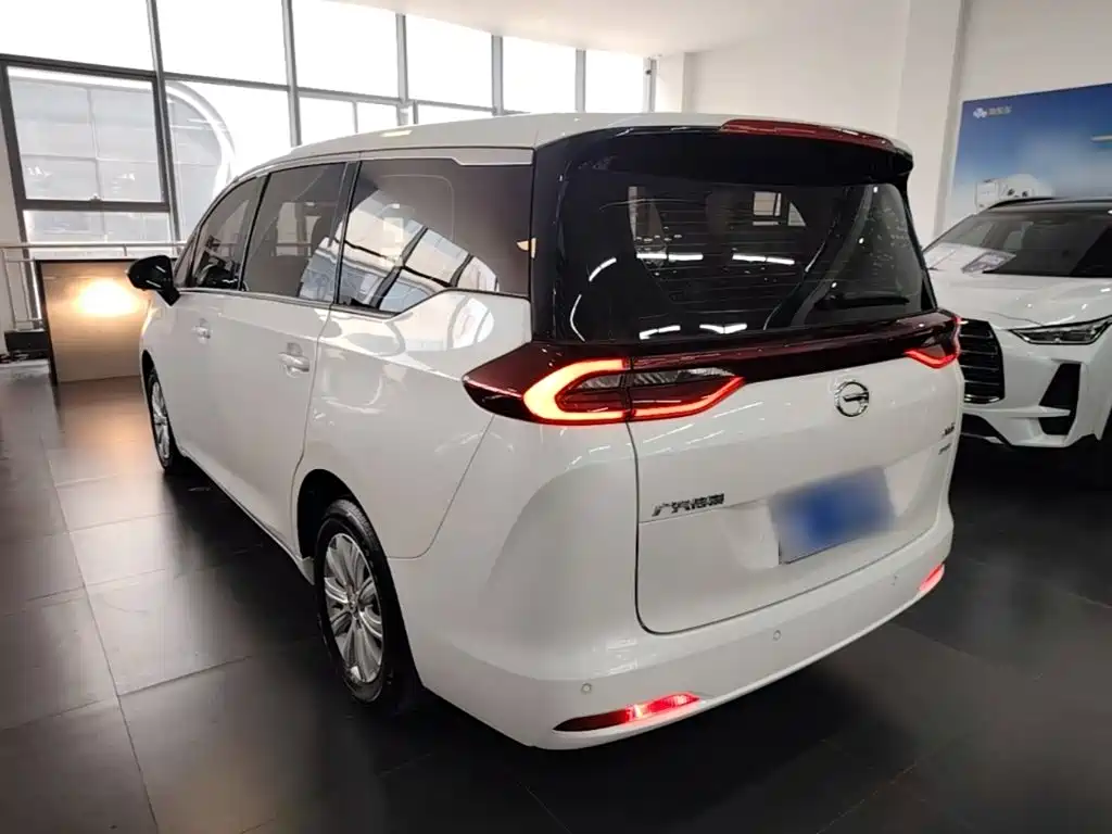 GAC Trumpchi M6 传祺M6 2021款 270 T 手动精英版（七座）