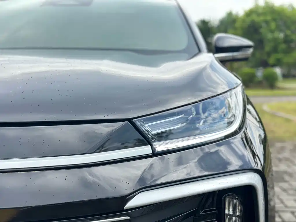 Exeed Lingyun 300 T 2 WD Stellar