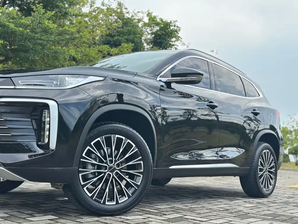 Exeed Lingyun 300 T 2 WD Stellar