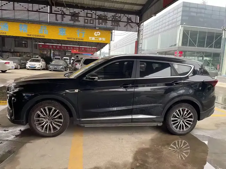 Jetour X70 PLUS 1.5 T DCT Brave PLUS 5-seat