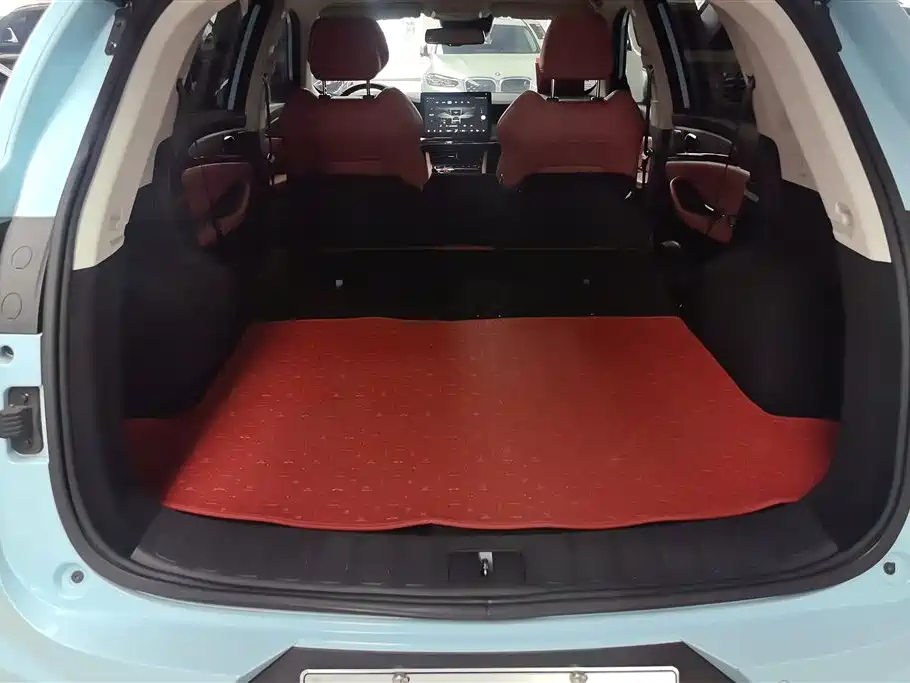 Skyworth HT-i 1.5 L PHEV 205 KM Smart Vision Plus