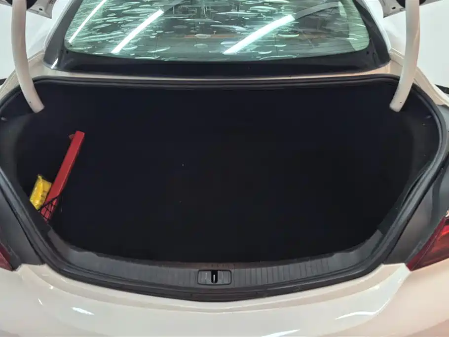 Regal 1.6 T Elite Tech