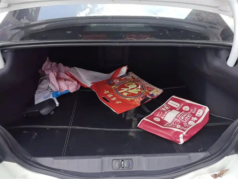 Peugeot 508 标致508 2015款 1.8 THP 自动致尊版