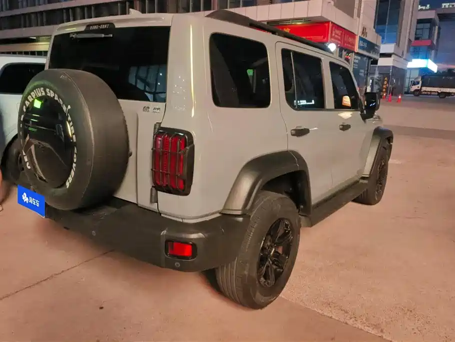 Tank 300 Offroad 2.0 T Conqueror