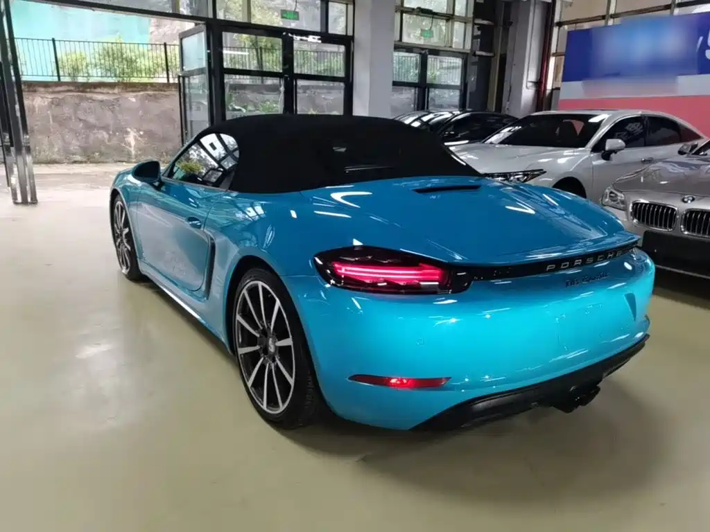 Porsche 718 Boxster 2.0 T